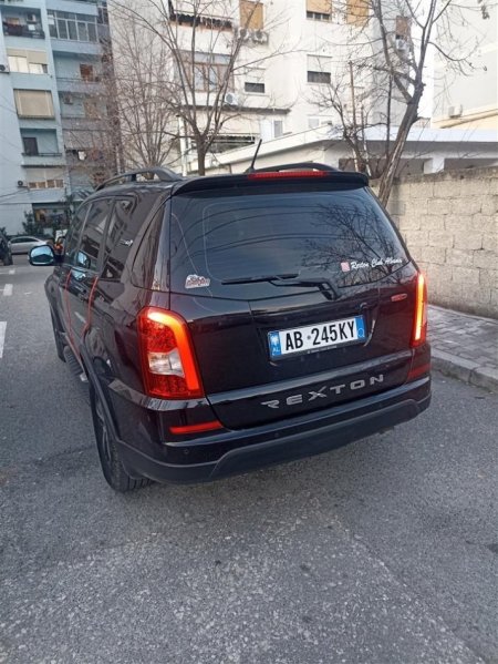 Tirane, shes SUV | Fuoristrad | Xhip Ssangyong Rexton Nafte, e zeze automatik Klima 15000€ €