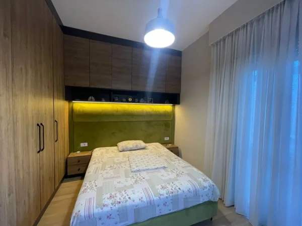Tirane, shitet apartament 1+1+Ballkon Kati 1, 47 m² 120.000 € (Pazari I ri)