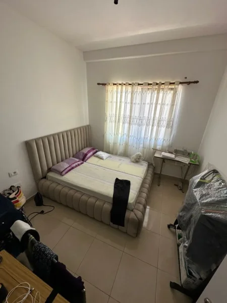 Tirane, jepet me qera apartament 2+1+Ballkon Kati 6, 83 m² 400 € (Kamez)