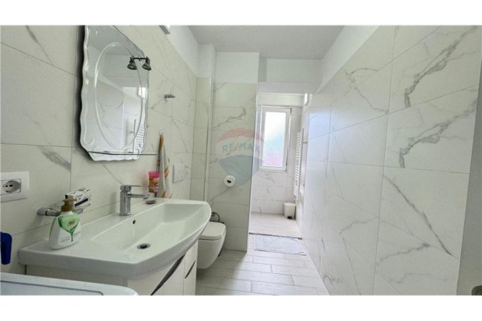 Tirane, jepet me qera apartament 1+1 Kati 3, 55 m² 400 € (Liceu Artistik)