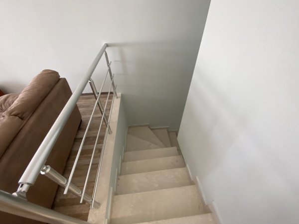 Tirane, jepet me qera apartament duplex 2+1+Aneks+Ballkon Kati 0, 127 m² 800 € (Kodra e Diellit)
