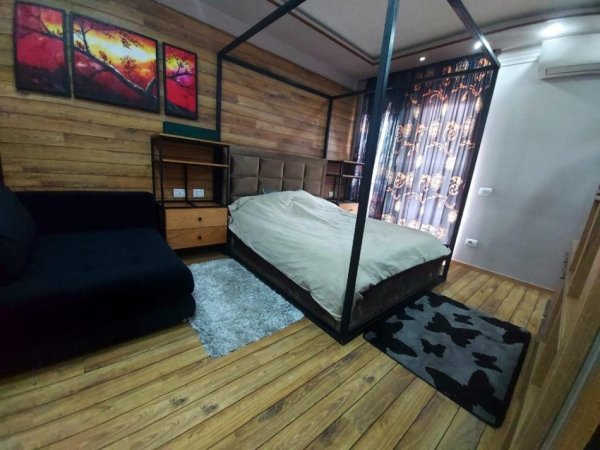 Tirane, jepet me qera apartament 1+1 Kati 8, 96 m² 1100 € (myslym shyri)