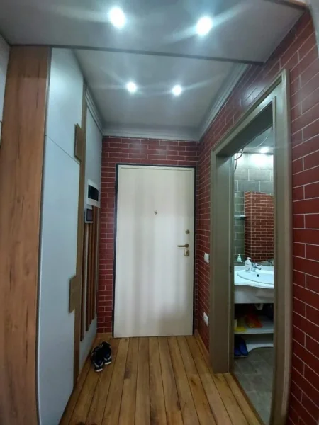 Tirane, jepet me qera apartament 1+1 Kati 8, 96 m² 1100 € (myslym shyri)