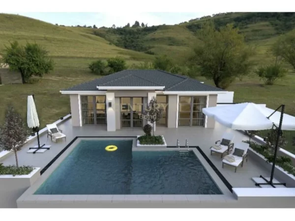 Tirane, shes Vile 1 Katshe Kati 1, 415 m² 650.000 € (Farke)