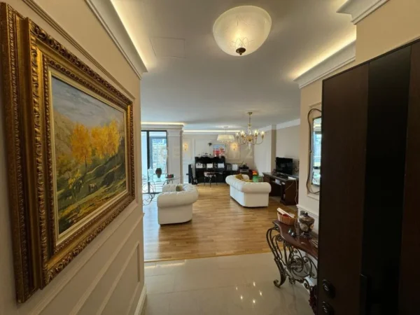 Tirane, shes apartament 3+1+Aneks+Ballkon Kati 3, 362 m² 975.500 € (Kompleksi ''Goldi" Tirana, Albania)