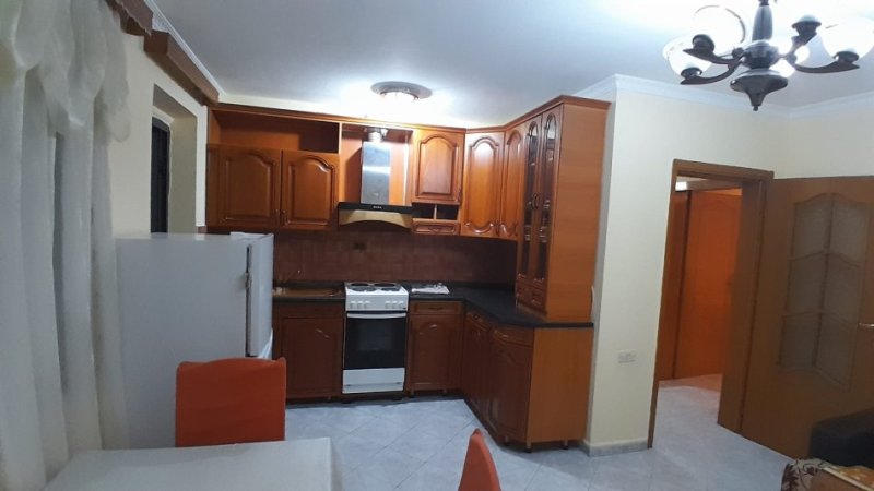 Tirane, Apartament 2+1 me qira Kati 5, 96 m² 400 € (Rruga e Dibres)