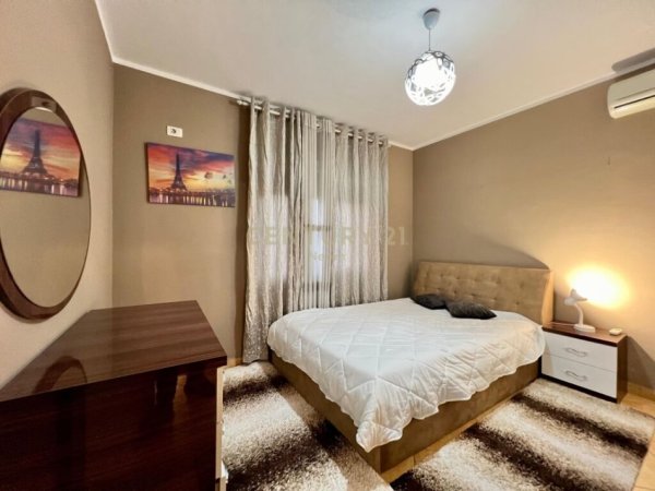 Tirane, jepet me qera apartament 2+1 Kati 4, 100 m² 650 € (kodra e diellit)