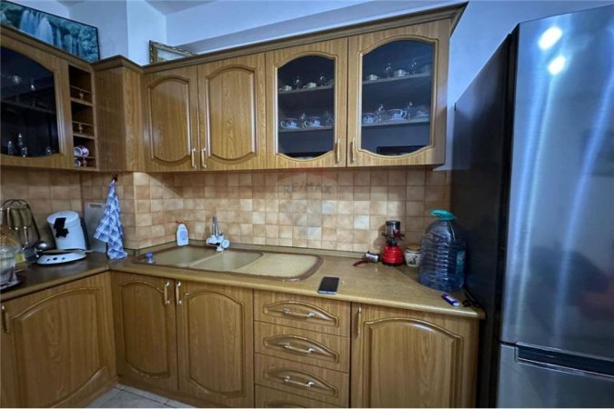 Tirane, shitet apartament 1+1 Kati 4, 65 m² 90.000 € (Rruga e Dibres)