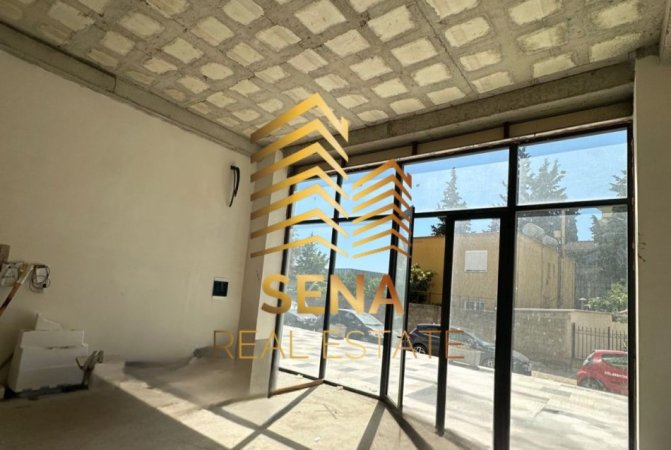 Tirane, jepet me qera ambjent biznesi Kati 0, 615 m² 12.000 € (Rruga Aleksander Mojsiu)