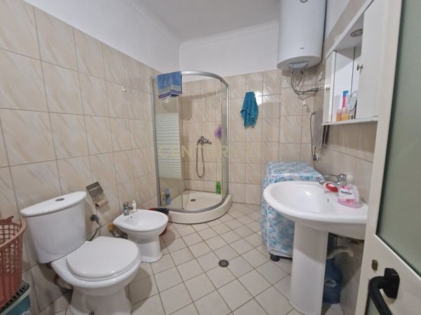 Durres, shitet apartament 3+1 Kati 3, 114 m² 118.000 € (Pavaresia Durrës, Albania)