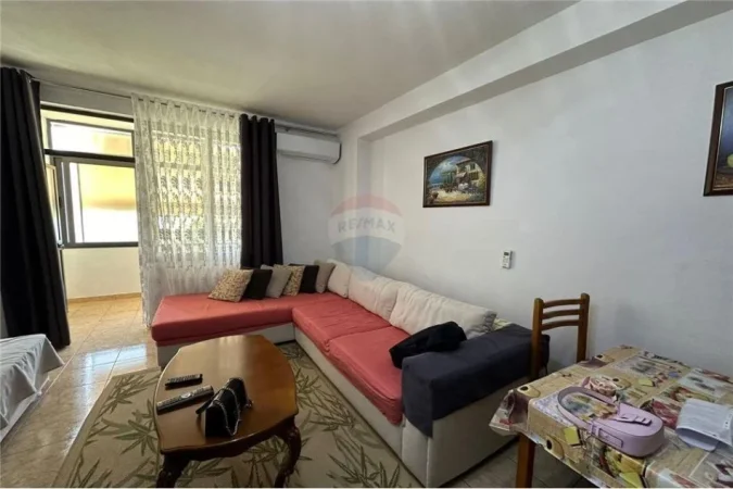 Tirane, shitet apartament 1+1 Kati 3, 65 m² 90.000 € (rruga e dibres)