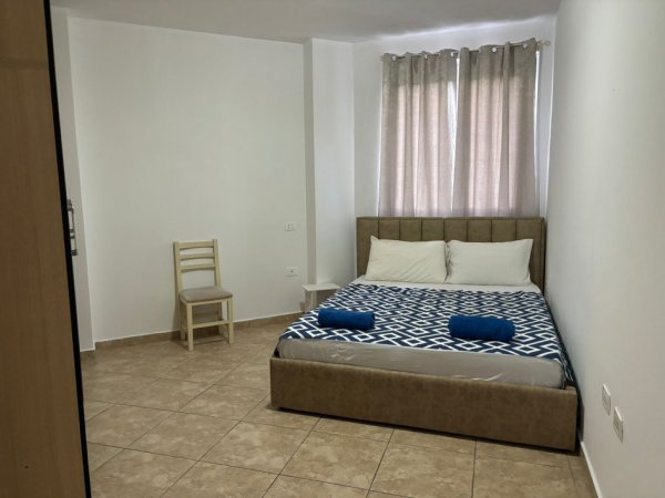 Apartament 3+1+2 për Qera në Yzberisht 450€!