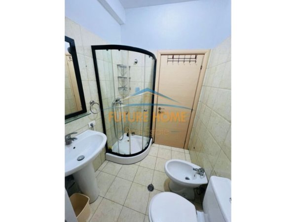 Tirane, jepet me qera apartament 1+1 Kati 6, 55 m² 400 € (UNAZA E RE)