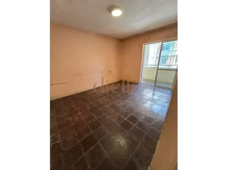 Tirane, shitet apartament 1+1 Kati 3, 60 m² 85.000 € (Pran Pallatit me Shigjeta)