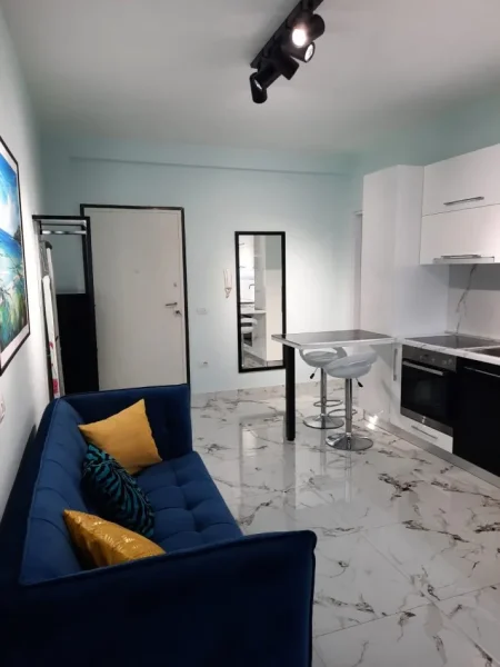 Tirane, jap me qera garsonier 1+1 Kati 5, 43 m² 450 € (Don Bosko)