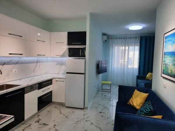 Tirane, jap me qera garsonier 1+1 Kati 5, 43 m² 450 € (Don Bosko)