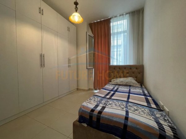 Tirane, jepet me qera apartament 2+1 Kati 4, 125 m² 750 € (KOMUNA E PARISIT)