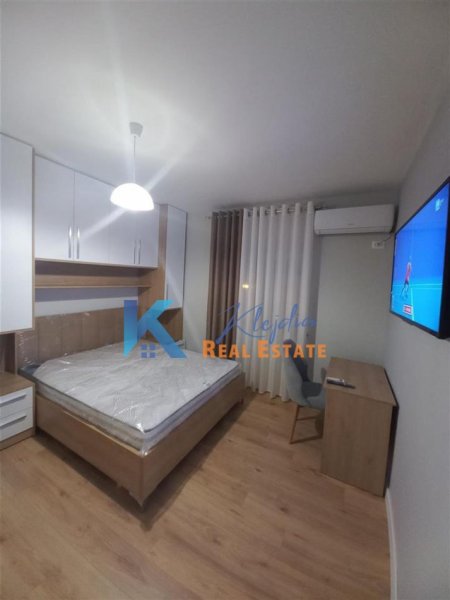 Tirane, jap me qera apartament 1+1 Kati 2, 45 m² (zogu i zi)