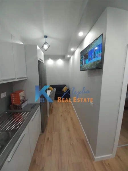 Tirane, jap me qera apartament 1+1 Kati 2, 45 m² (Zogu i Zi)