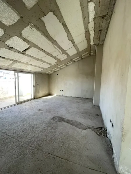 shitet Papafingo , 2+1, 144 m² 122.000 € (Fresku) TT 1136