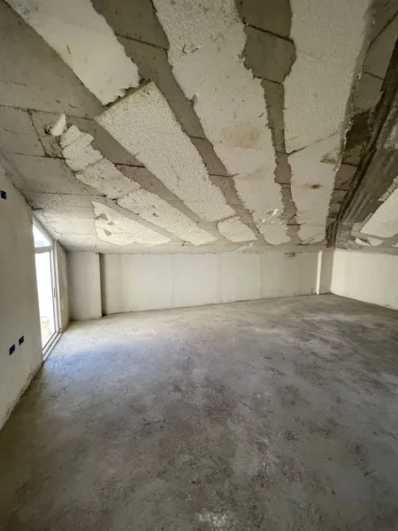 shitet Papafingo , 2+1, 144 m² 122.000 € (Fresku) TT 1136