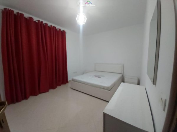 Tirane, jepet me qera apartament 2+1 Kati 5, 108 m² 450 € (fresku)