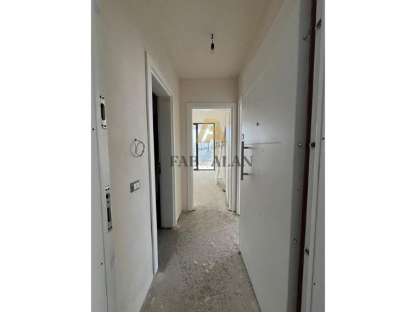 Lezhe Shengjin, shitet apartament 1+1 Kati 5, 70 m² 70.000 € (Shengjin)