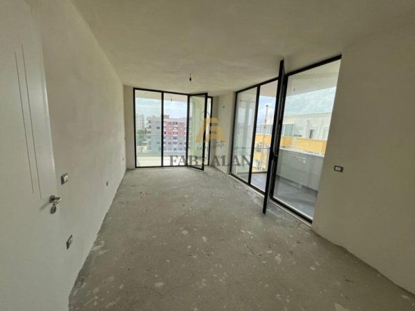 Lezhe Shengjin, shitet apartament 1+1 Kati 5, 70 m² 70.000 € (Shengjin)