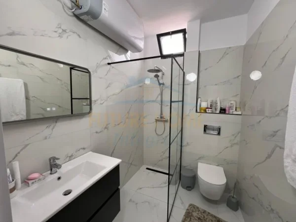 Tirane, shitet apartament 1+1 Kati 4, 79 m² 120.000 € (BRRYL)
