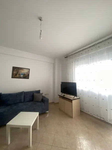 Tirane, jepet me qera apartament 2+1 Kati 6, 98 m² 600 € (Rr. Dibres)