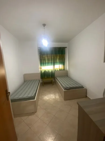 Tirane, jepet me qera apartament 2+1 Kati 6, 98 m² 600 € (Rr. Dibres)