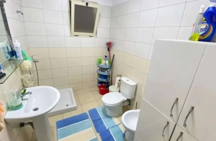 Tirane, jepet me qera apartament 2+1 Kati 7, 105 m² 430 € (Astir)