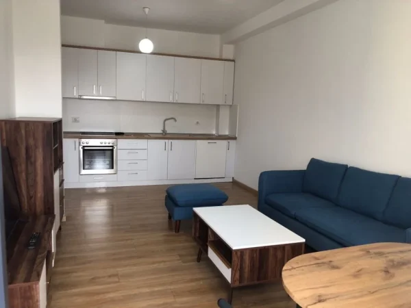 Tirane, jepet me qera 2+1+Ballkon Kati 4, 100 m² 700 € (Panorama)