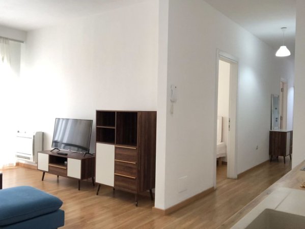 Tirane, jepet me qera 2+1+Ballkon Kati 4, 100 m² 700 € (Panorama)