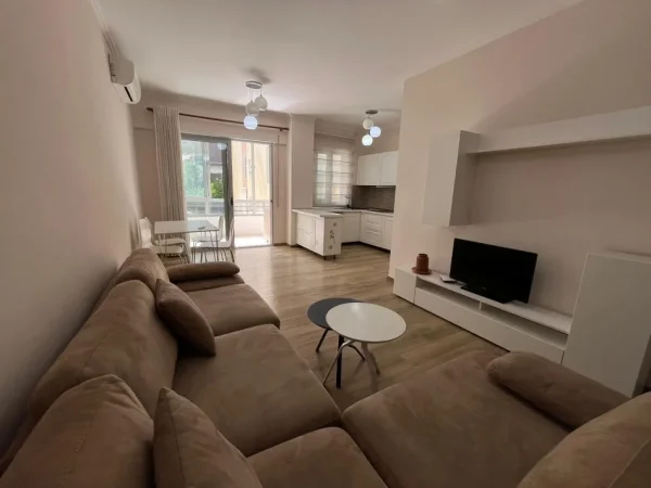 Tirane, shes apartament 2+1+Aneks+Ballkon Kati 3, 120 m² 187.000 € (Liqeni Thate)