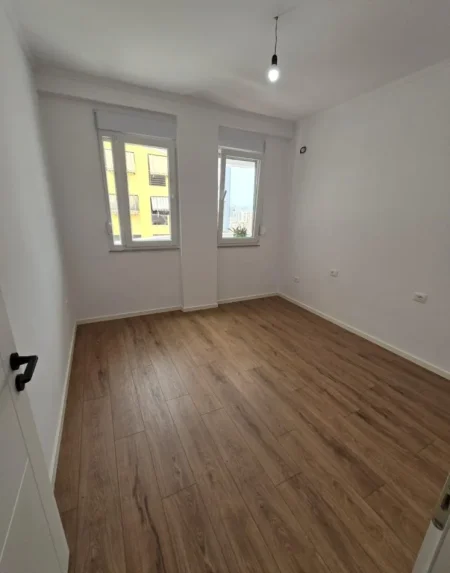 Tirane, shes 2+1 Kati 7, 210.000 € (Rruga e Kavajes)