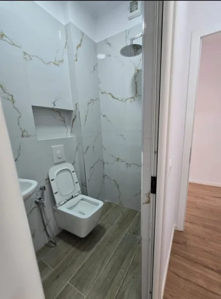 Tirane, shes 2+1 Kati 7, 210.000 € (Rruga e Kavajes)