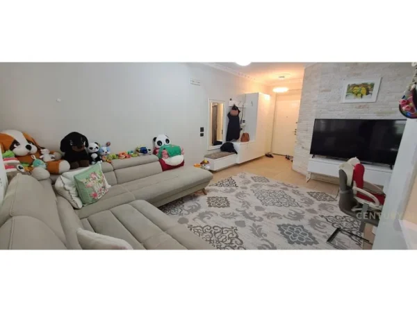 Tirane, shes apartament 2+1+2+POST PARKIMI , 145 m² 449.000 € (Ish Blloku)