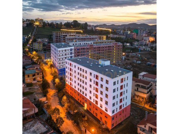Tirane, jepet me qera apartament 1+1 Kati 2, 53 m² 350 € (Ali Demi)