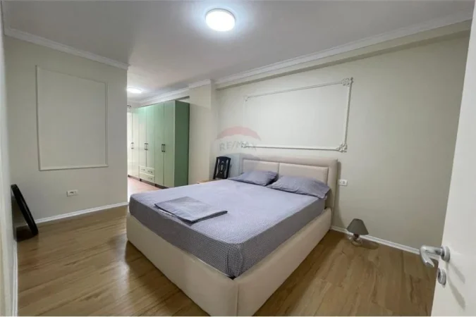 Tirane, shitet apartament 1+1 Kati 1, 75 m² 80.000 € (Besim Alla)