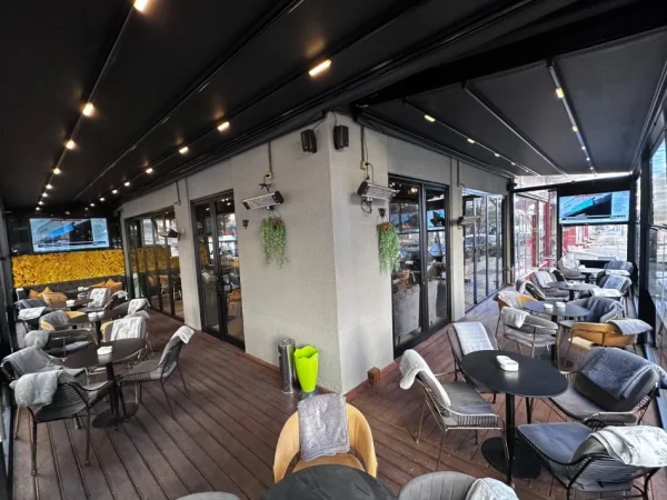 Tirane, shitet lokal Kati 0, 125 m² 250.000 € (Yzberisht)