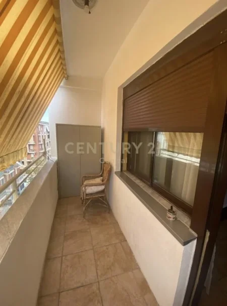 Tirane, jepet me qera apartament 3+1+Aneks+Ballkon Kati 6, 100 m² 700 € (Rruga Mine Peza)