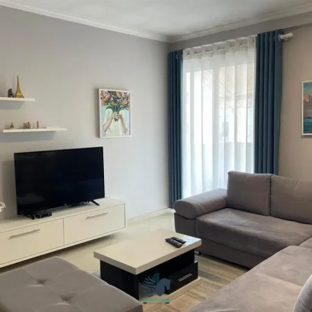 Tirane, jepet me qera apartament 2+1 Kati 8, 90 m² 450 € (Astir)