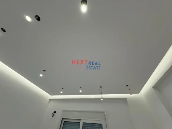 REZERVO PRONEN VETEM ME 500€! Vlore, shitet apartament 1+1+Ballkon , 82 m² 145.000 € (LUNGOMARE)