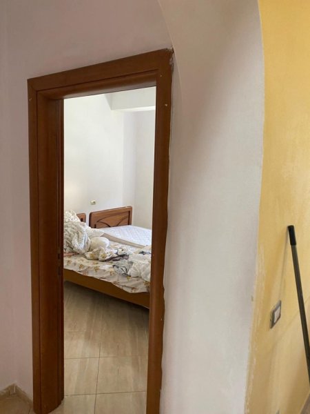 Tirane, jepet me qera apartament 2+1 Kati 3, 96 m² 400 € (QSUT)