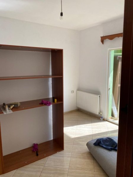 Tirane, jepet me qera apartament 2+1 Kati 3, 96 m² 400 € (QSUT)