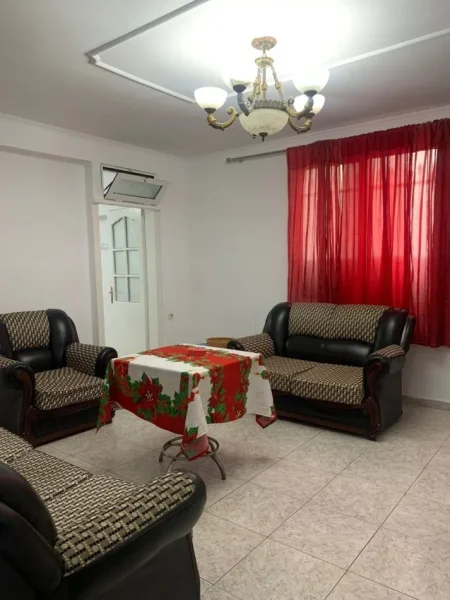 Tirane, jepet me qera apartament 2+1 Kati 1, 50 m² 299 € (ALI DEMI)