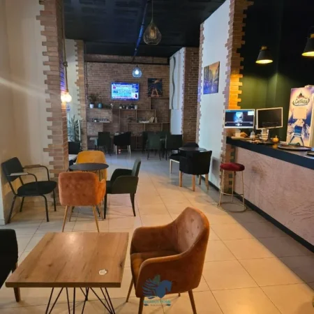 Tirane, shes lokal Kati 0, 150 m² 