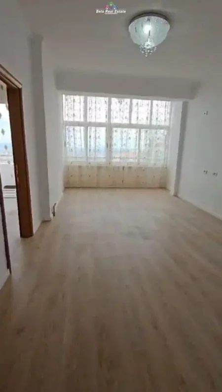 Tirane, shes apartament 1+1+Ballkon Kati 2, 60 m² 77.000 € (fresku)
