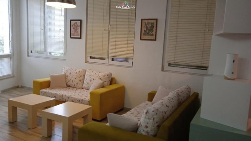 Tirane, jepet me qera 3+1 Kati 1, 108 m² 700 € (kodra e diellit)